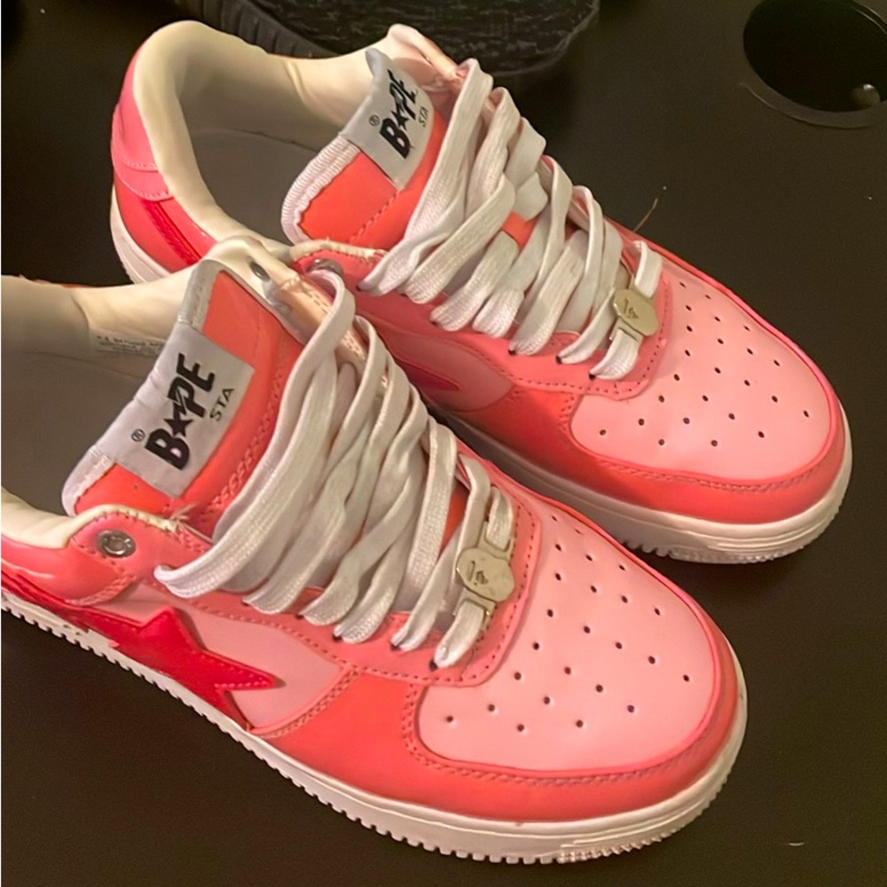 Pink Bapestas
